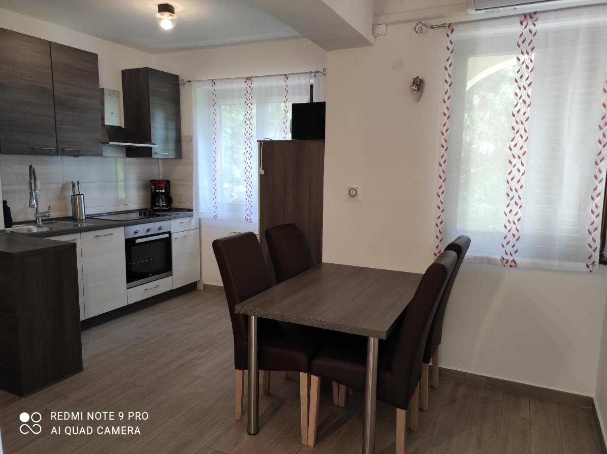 Tominovic Apartment *